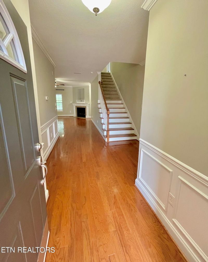 5551 Beverly Square Way, Knoxville, TN 37918