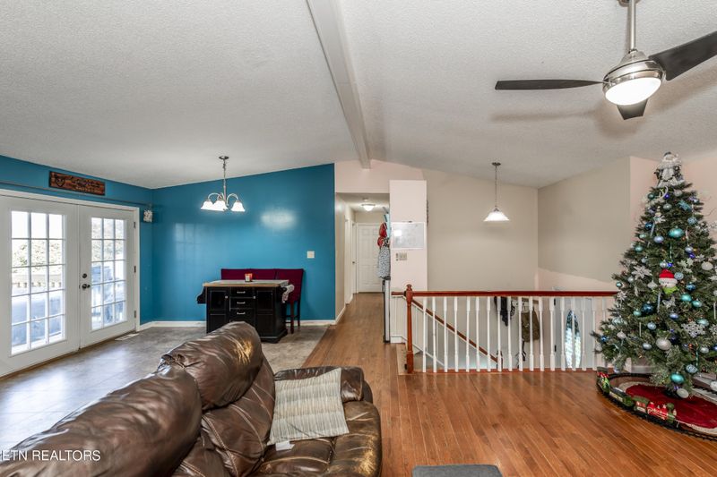 3152 Valemont Dr, Maryville, TN 37803
