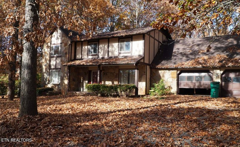 1608 Colonade Rd, Knoxville, TN 37922