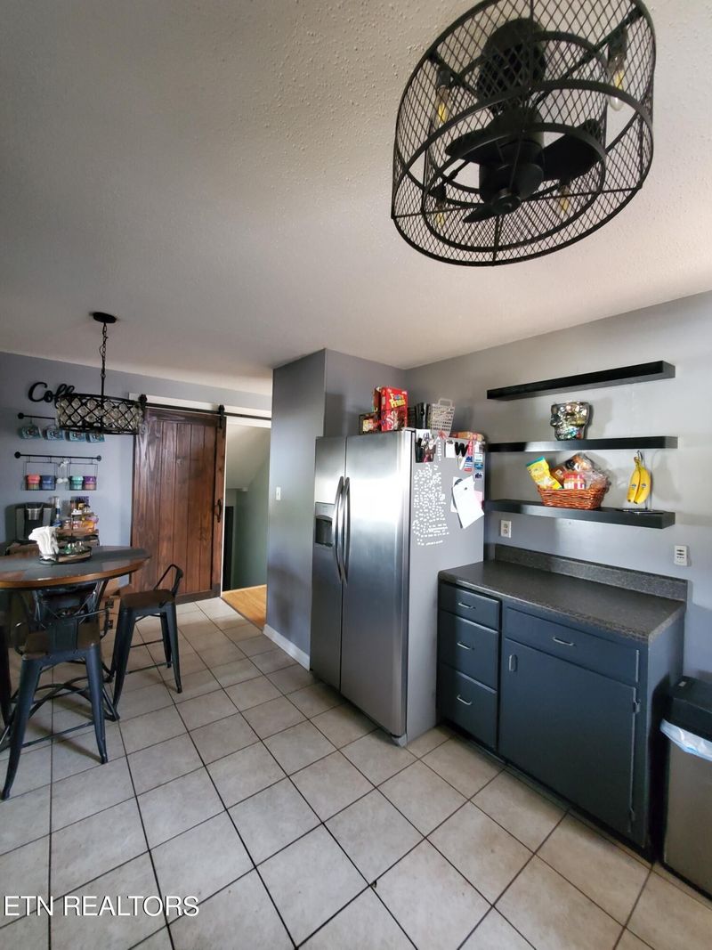 6001 John May Dr, Knoxville, TN 37921