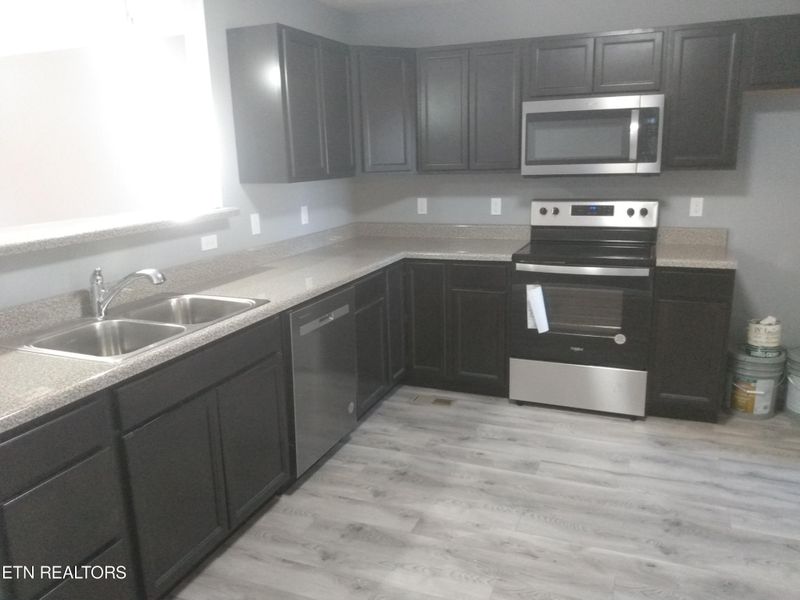 2630 Summitt Ave, Knoxville, TN 37917
