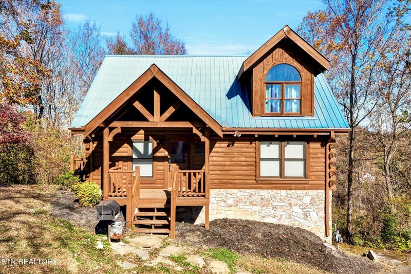 221 Alpine Mountain Way, Sevierville, TN 37863