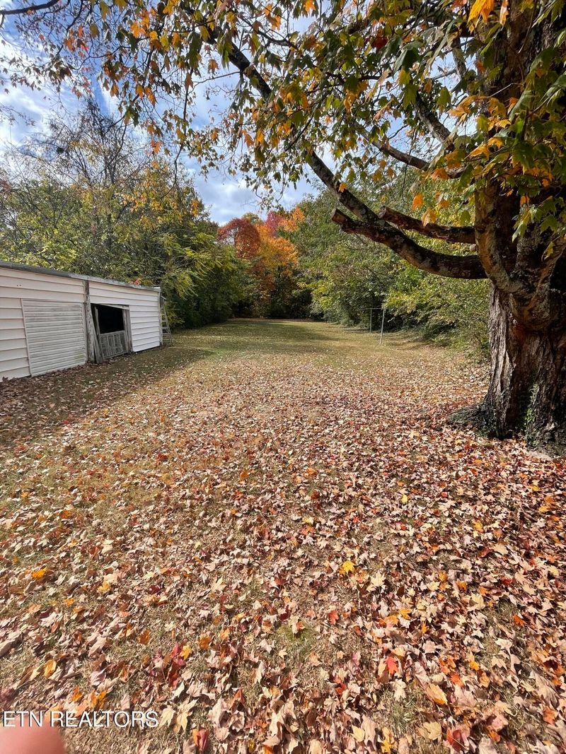 5817 Ne Eldridge Rd, Knoxville, TN 37918