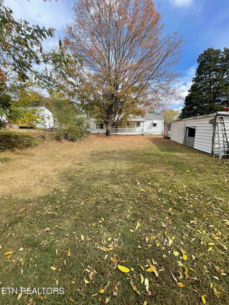 5817 Ne Eldridge Rd, Knoxville, TN 37918