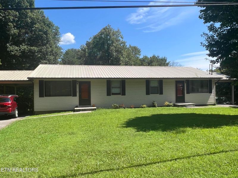 7930 Swaggerty Rd, Knoxville, TN 37920