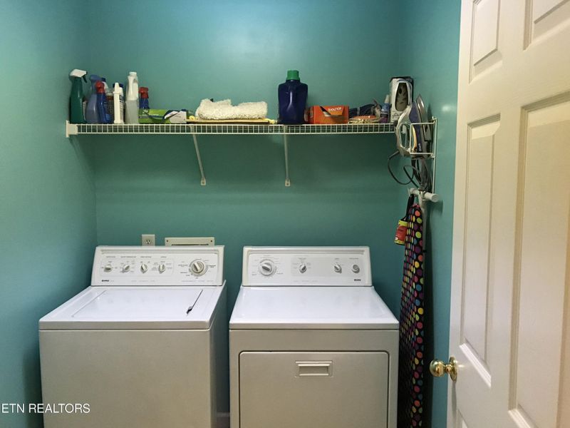 8531 Tailwind Ln, Knoxville, TN 37924