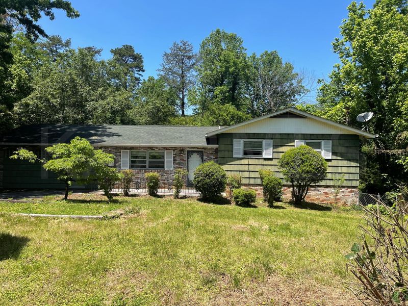 1801 S Hills Dr, Knoxville, TN 37920