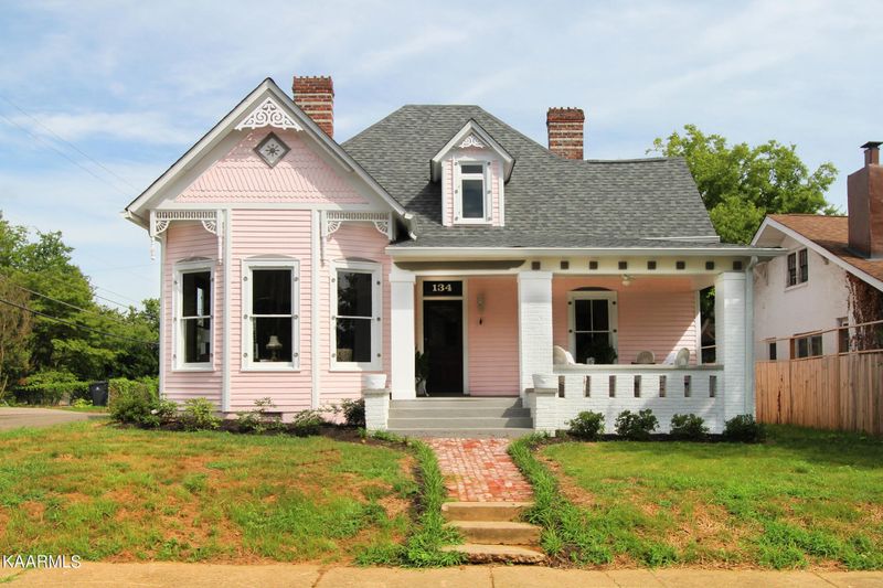 134 E Emerald Ave, Knoxville, TN 37917