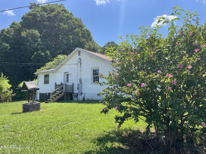 146 Shubert St, Loudon, TN 37774