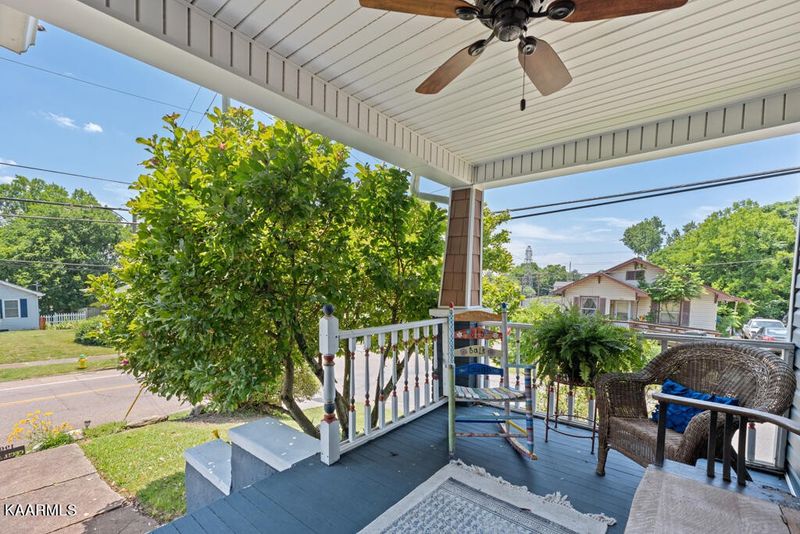1901 Cecil Ave, Knoxville, TN 37917