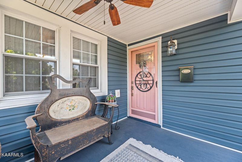 1901 Cecil Ave, Knoxville, TN 37917