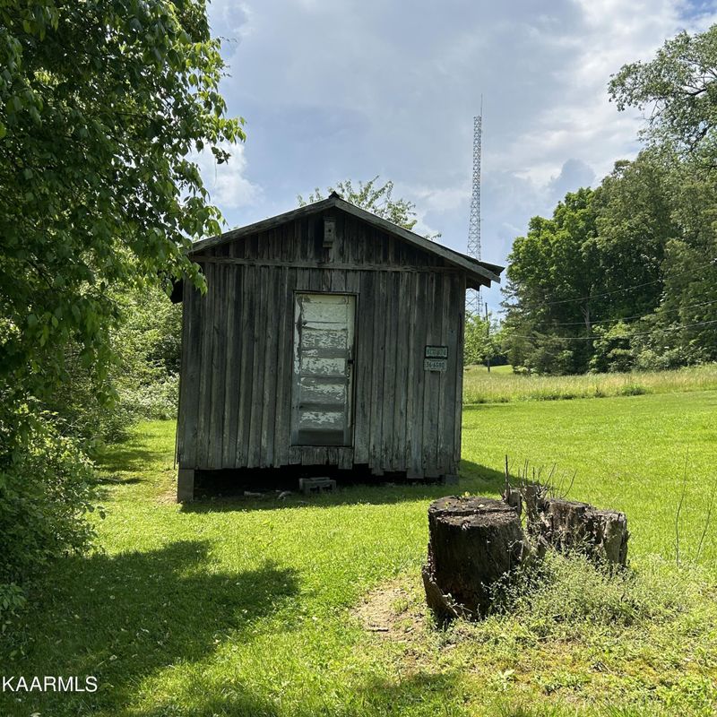941 Huckleberry Springs Rd, Knoxville, TN 37914