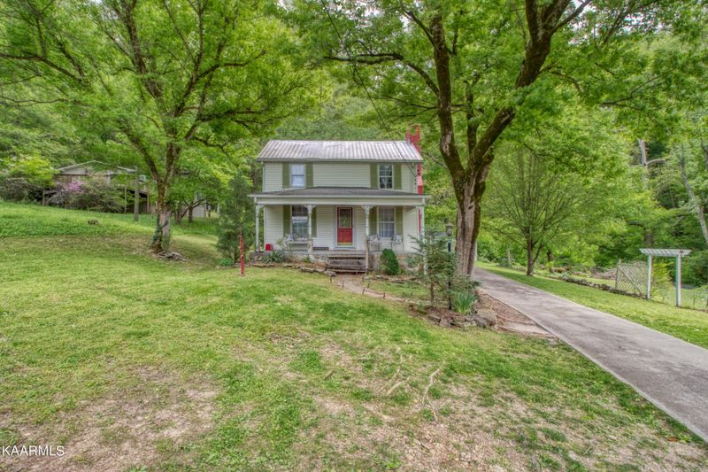 4200 Brown Gap Rd, Knoxville, TN 37918