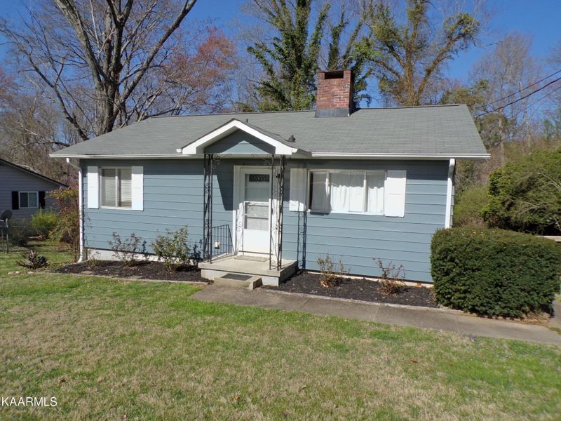 118 Maple Ln, Oak Ridge, TN 37830