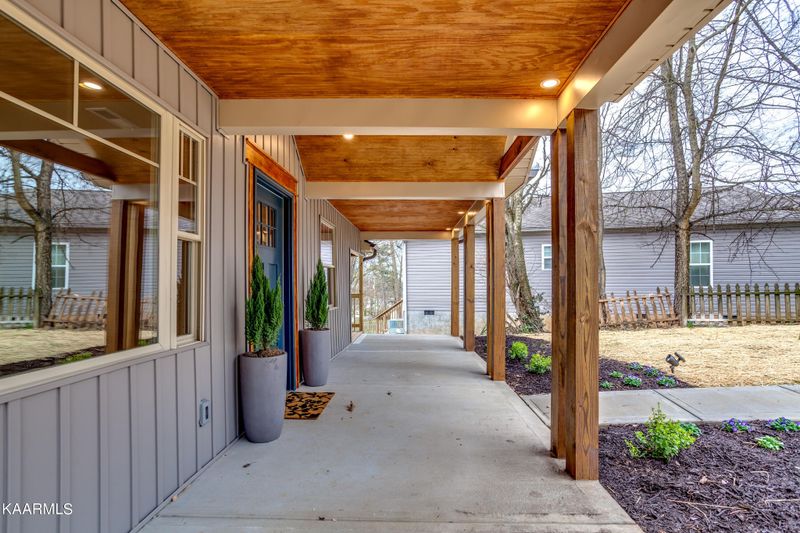 2622 Carson Ave, Knoxville, TN 37917
