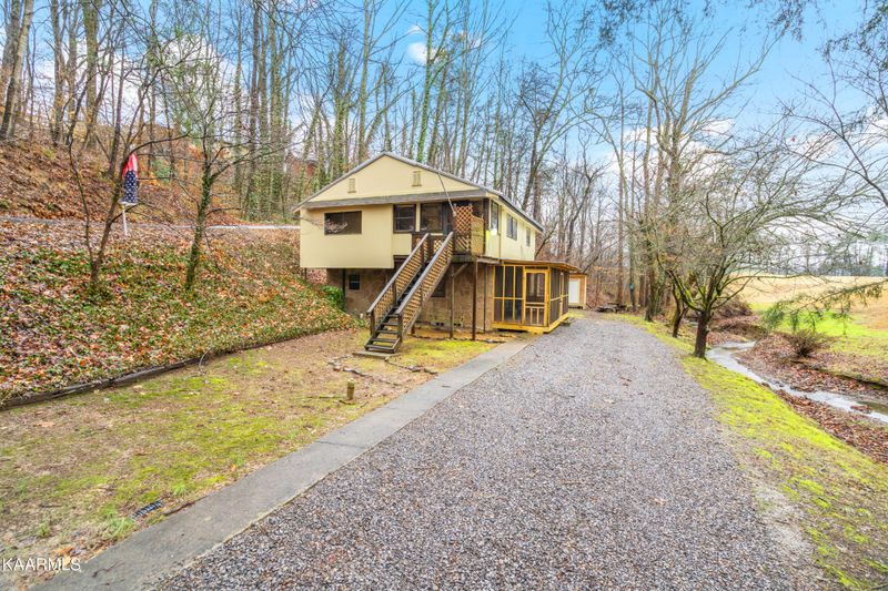 477 Mcmahan Rd, Sevierville, TN 37863
