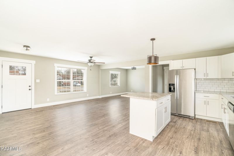 441 Defoe Cir, Maryville, TN 37804