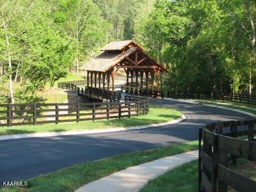 2451 Covered Bridge Blvd, Knoxville, TN 37932