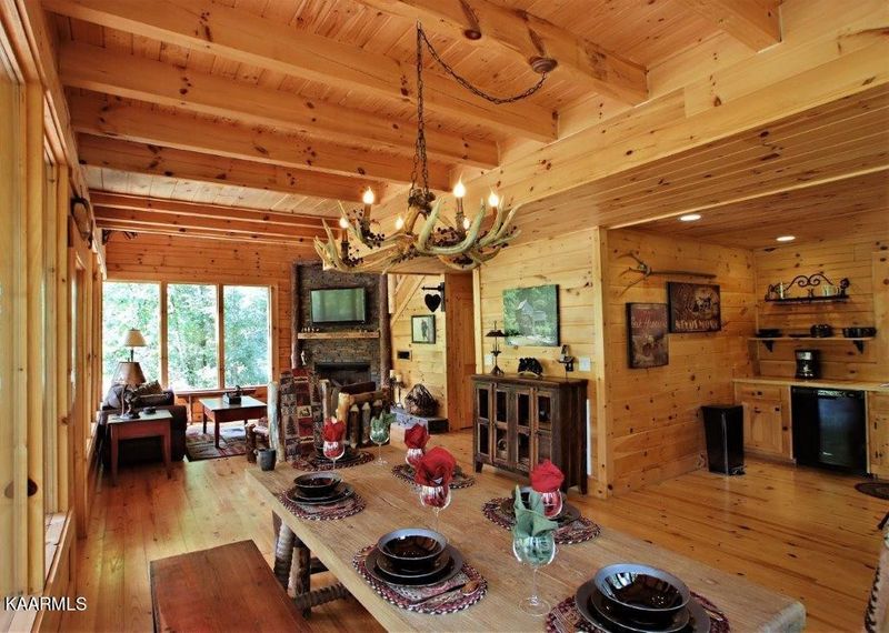3030 Amanda Jane Way, Sevierville, TN 37862