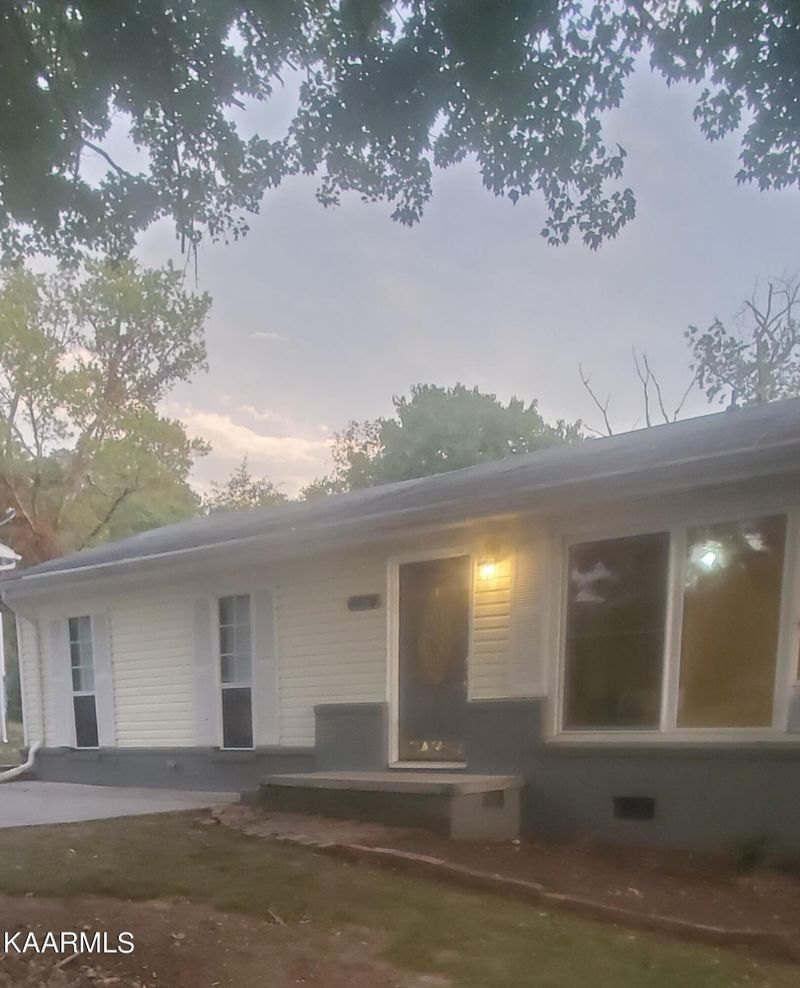 4404 Mcdonald Rd, Knoxville, TN 37914