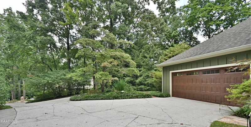 11108 Oak Hollow Rd, Knoxville, TN 37932