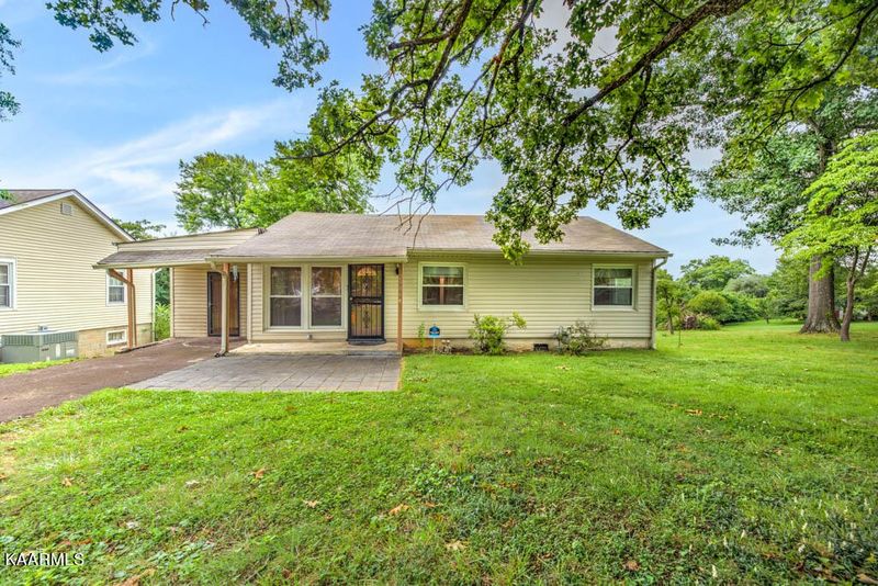 2906 Gaston Ave, Knoxville, TN 37917