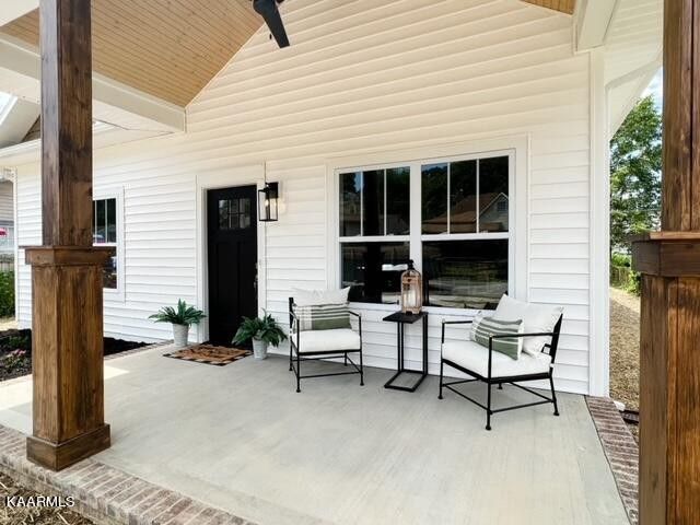 215 Oglewood Ave, Knoxville, TN 37917