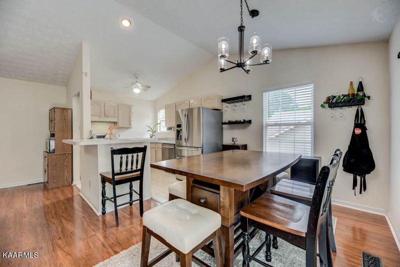 4212 Peacock Way, Knoxville, TN 37914