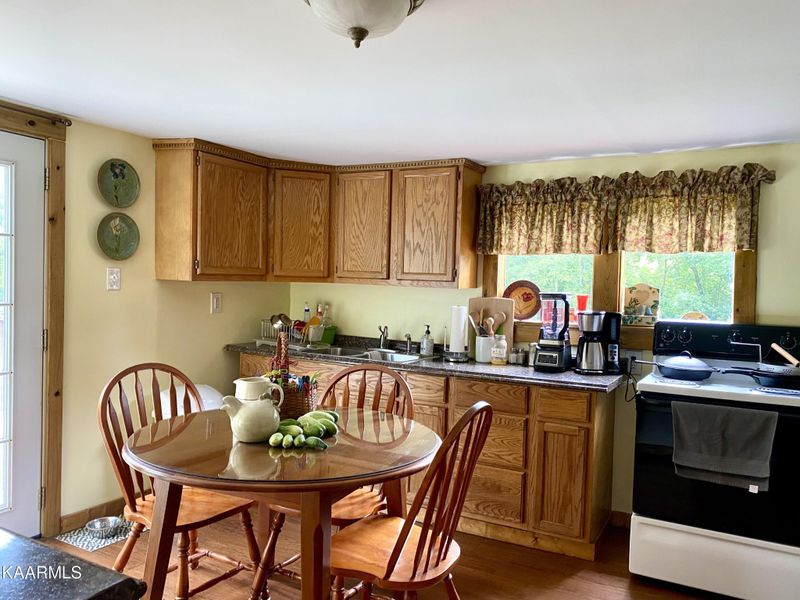 4322 Candora Ave, Knoxville, TN 37920