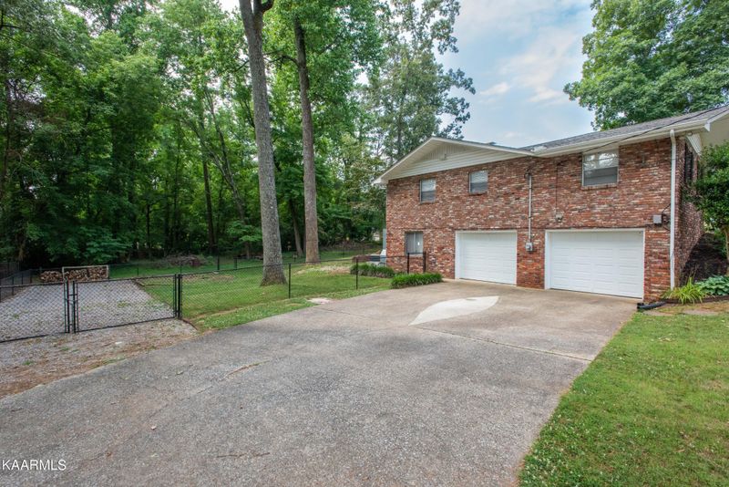 400 Karla Dr, Knoxville, TN 37920