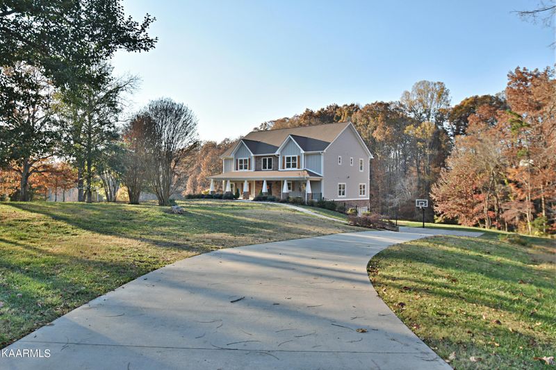 12217 Pittman Dr, Knoxville, TN 37932