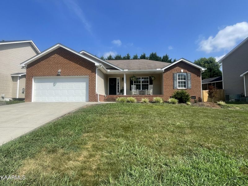 4833 Creekrock Ln, Knoxville, TN 37918