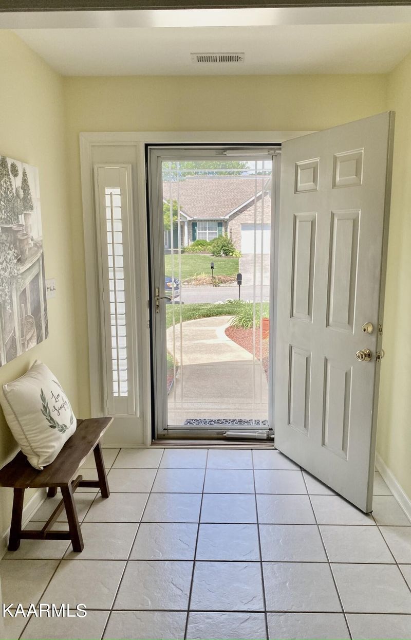 1623 Maremont Rd, Knoxville, TN 37918
