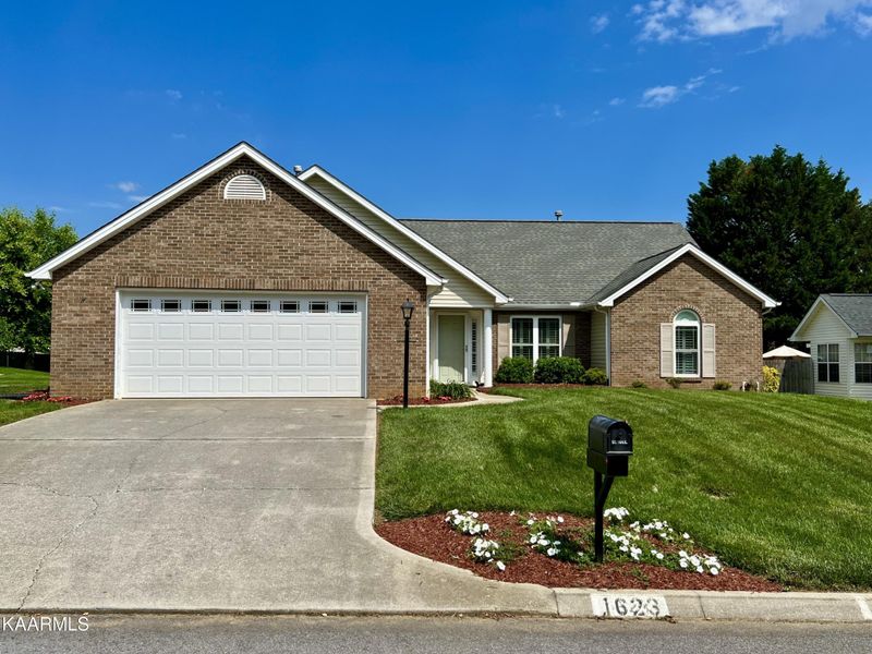 1623 Maremont Rd, Knoxville, TN 37918
