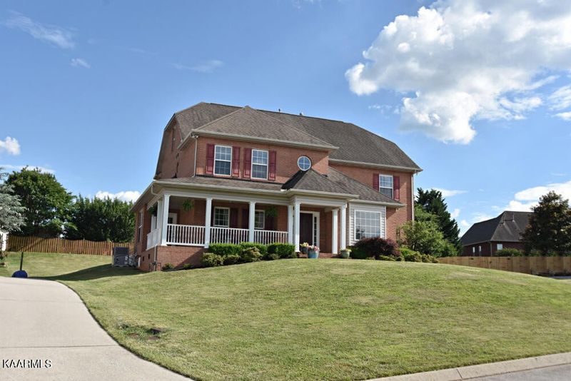 1686 Meadow Chase Ln, Knoxville, TN 37931