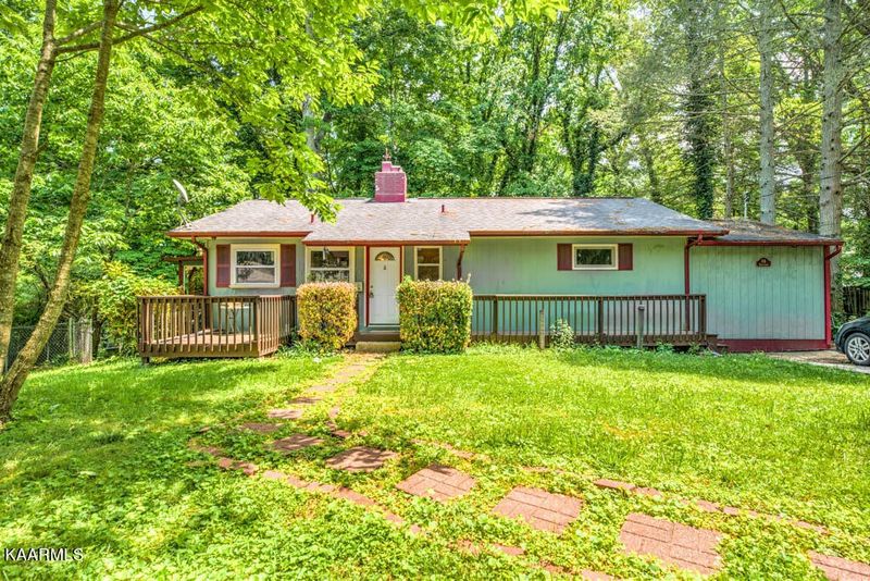 115 Dixie Ln, Oak Ridge, TN 37830