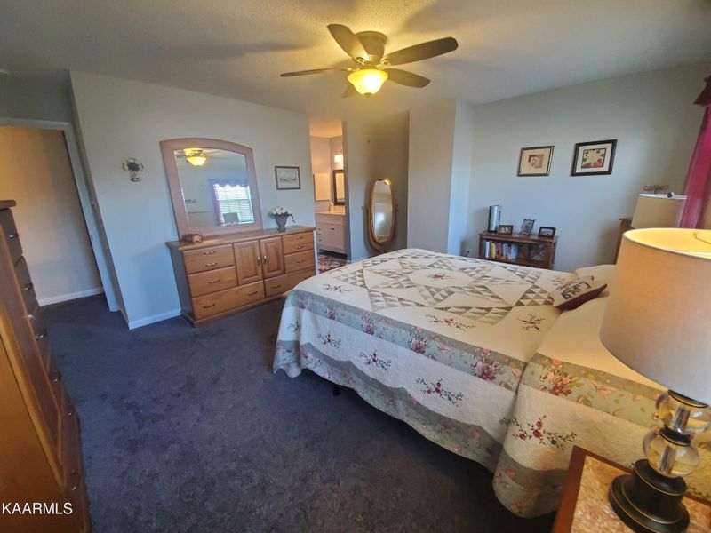 7914 Gleason Dr #1178, Knoxville, TN 37919