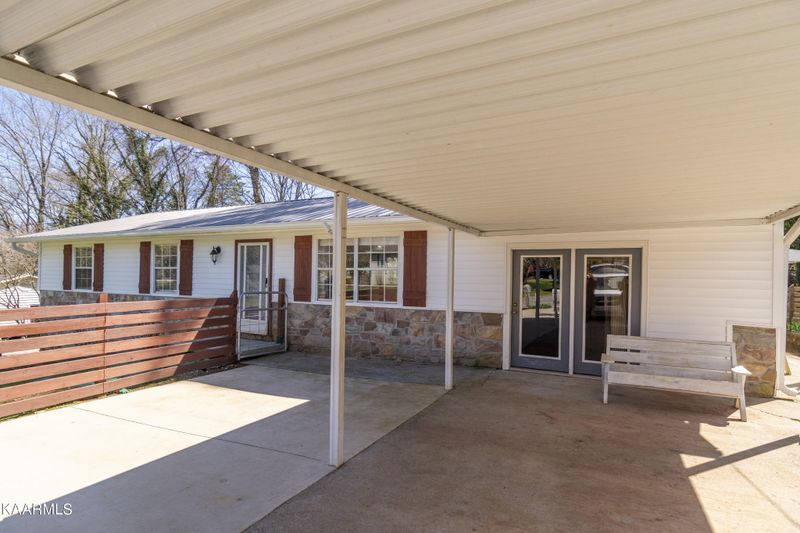 5108 Middle Ridge Ln, Knoxville, TN 37921