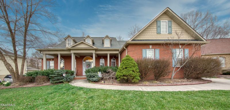 917 Annatole Ln, Knoxville, TN 37938