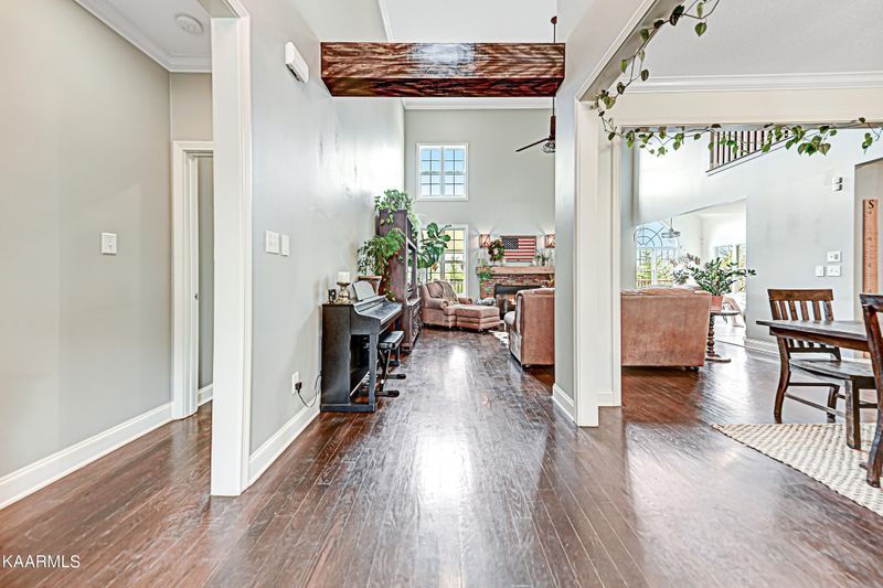 8612 Friars Path Ln, Knoxville, TN 37923