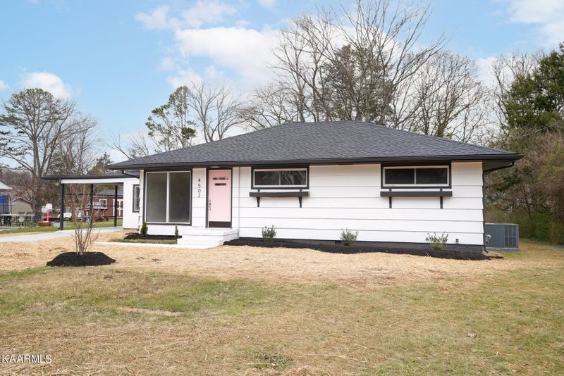 4502 Glasgow Rd, Knoxville, TN 37918