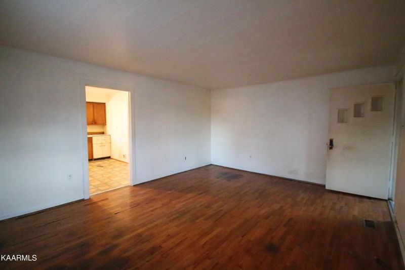1236 Mcarthur Rd, Maryville, TN 37804