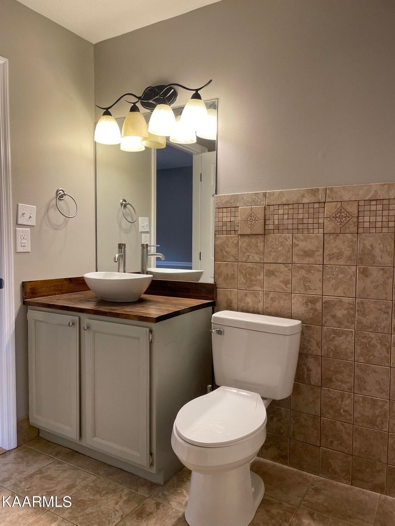 6937 Kings Crossing Way, Knoxville, TN 37918