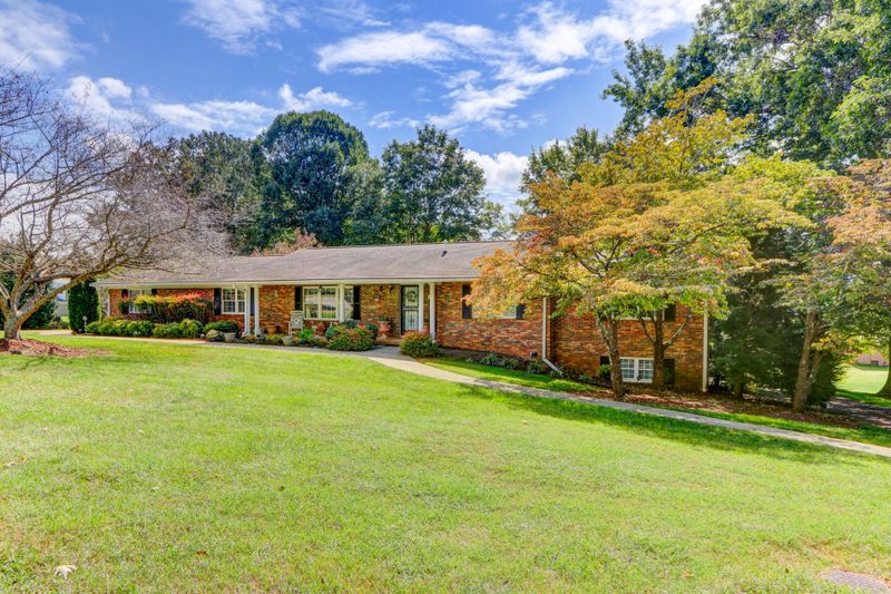 3924 Arline Dr, Knoxville, TN 37938