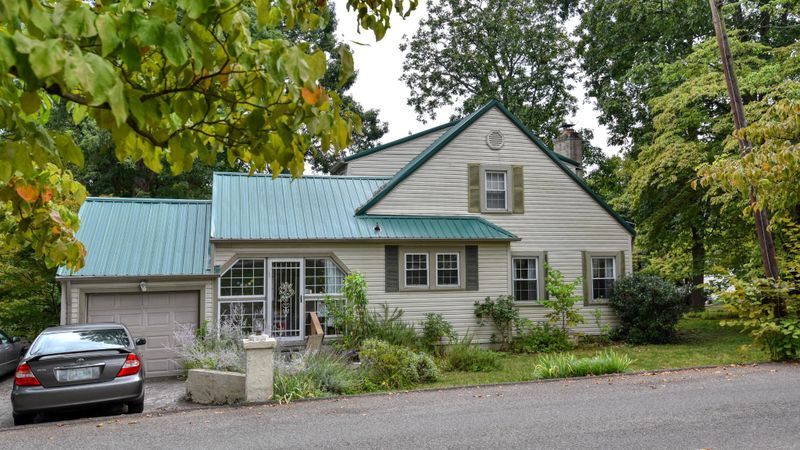 2518 N Park Blvd, Knoxville, TN 37917