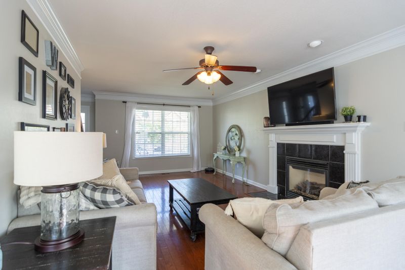 5051 Horsestall Dr, Knoxville, TN 37918