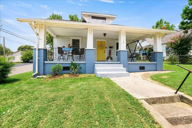 127 W Oldham Ave, Knoxville, TN 37917