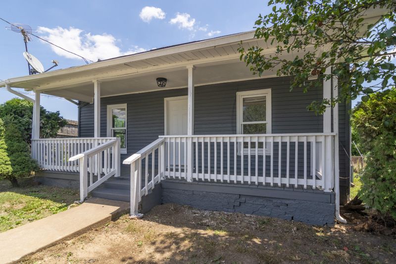 2312 Chipman St, Knoxville, TN 37917
