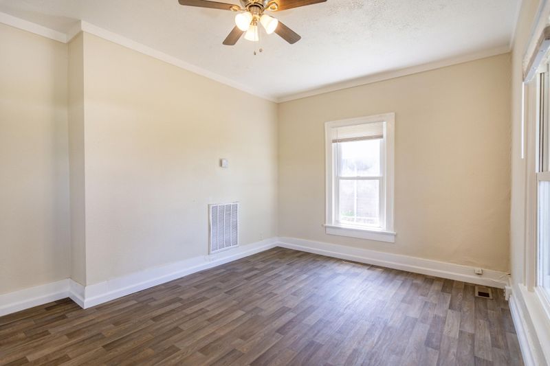 2312 Chipman St, Knoxville, TN 37917
