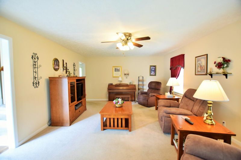 5304 Gloucester Cir, Knoxville, TN 37918